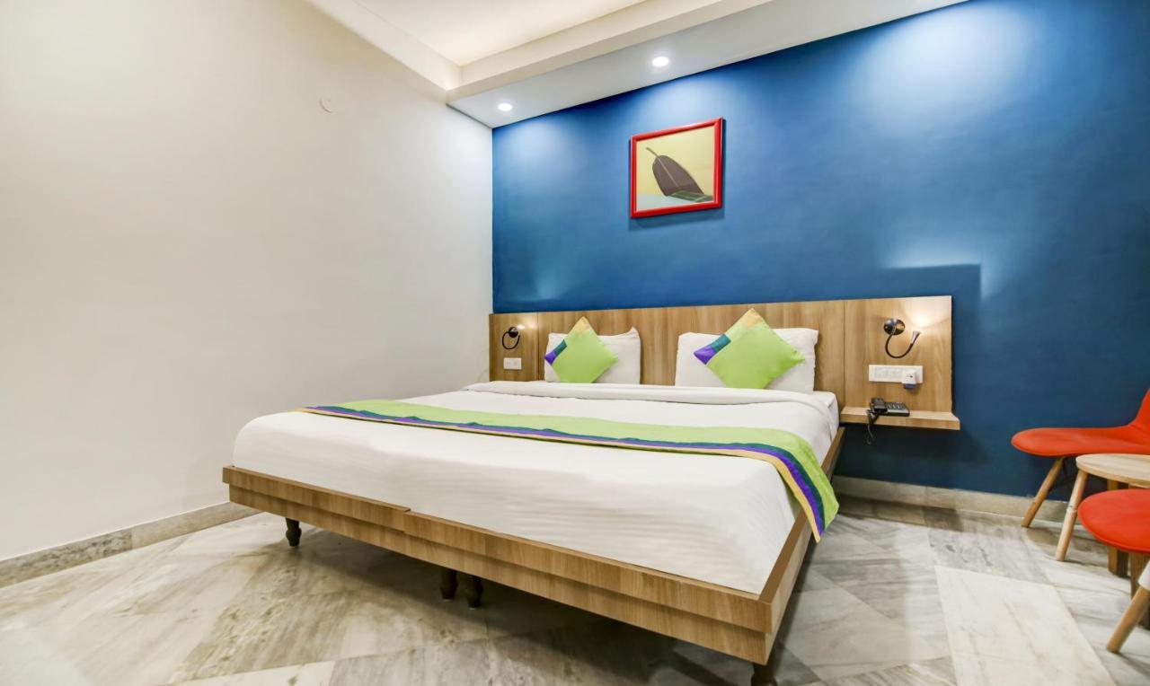 Treebo Mall View, Dlf Phase II Gurgaon Exterior photo