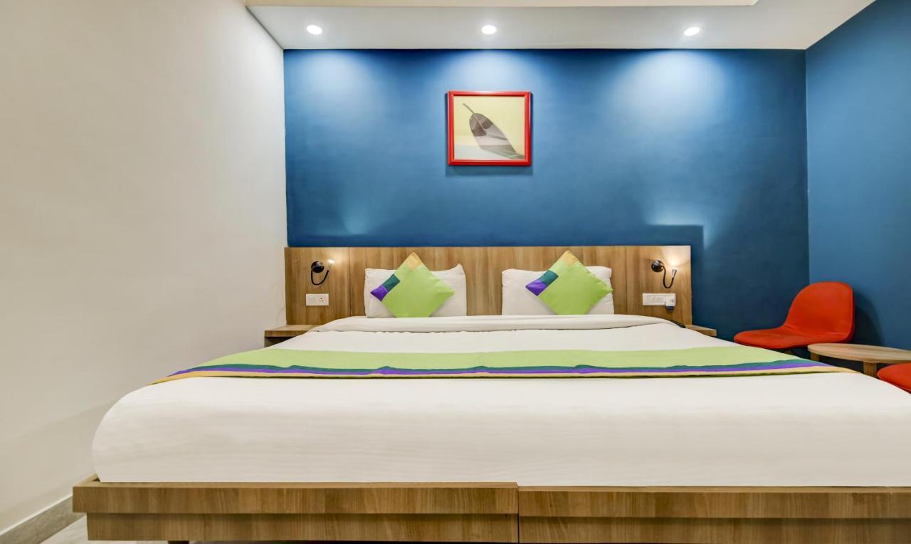 Treebo Mall View, Dlf Phase II Gurgaon Exterior photo