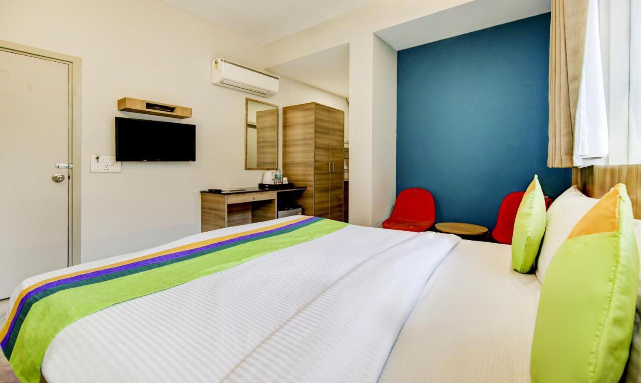 Treebo Mall View, Dlf Phase II Gurgaon Exterior photo